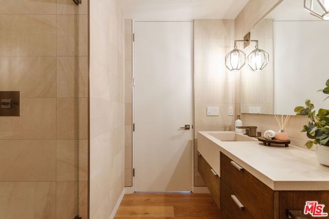 3642 Beverly Ridge Drive, Sherman Oaks, CA 91423