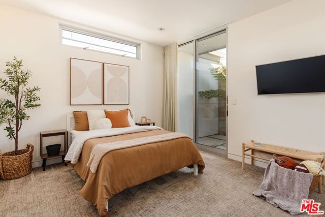 3642 Beverly Ridge Drive, Sherman Oaks, CA 91423