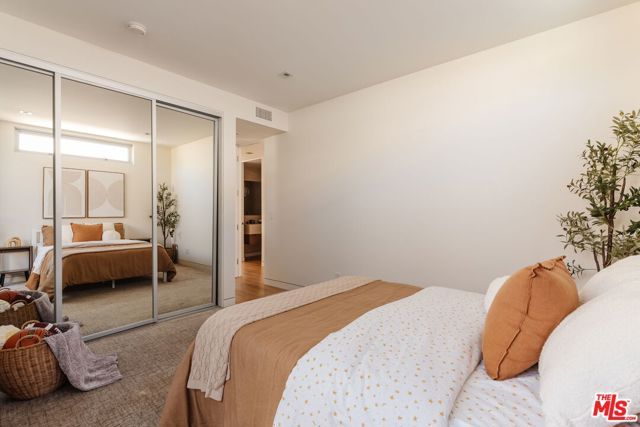 3642 Beverly Ridge Drive, Sherman Oaks, CA 91423
