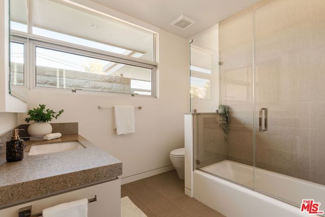 3642 Beverly Ridge Drive, Sherman Oaks, CA 91423