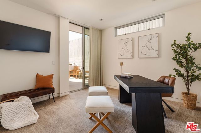 3642 Beverly Ridge Drive, Sherman Oaks, CA 91423