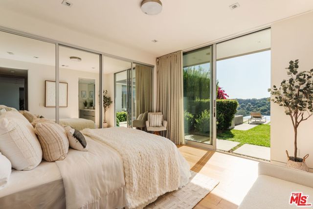 3642 Beverly Ridge Drive, Sherman Oaks, CA 91423