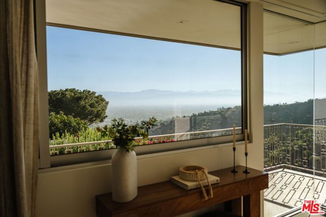 3642 Beverly Ridge Drive, Sherman Oaks, CA 91423