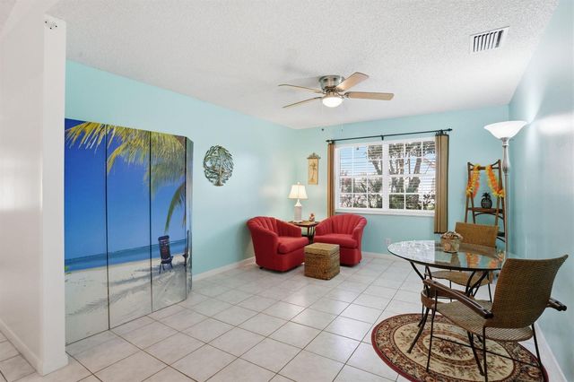 7930 Lake Sands Drive, Delray Beach, FL 33446