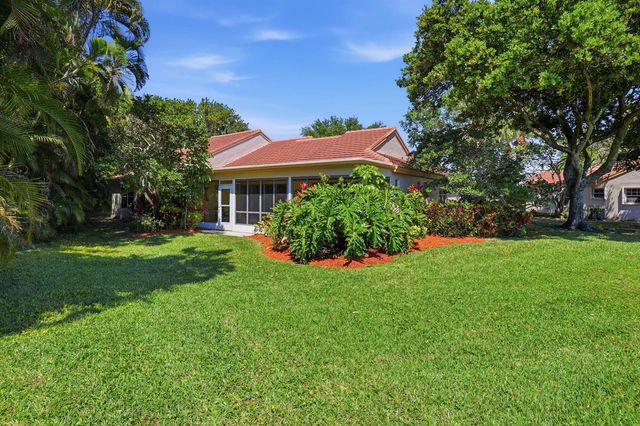 7930 Lake Sands Drive, Delray Beach, FL 33446