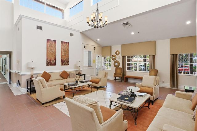 7930 Lake Sands Drive, Delray Beach, FL 33446