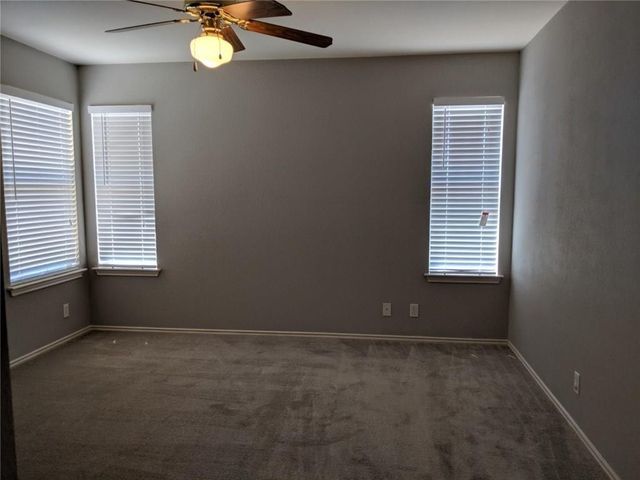 216 Avalanche Ave, Georgetown, TX 78626