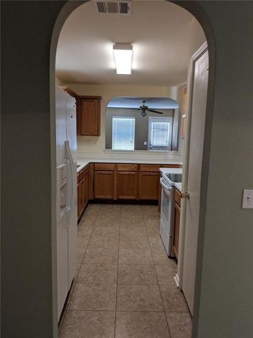 216 Avalanche Ave, Georgetown, TX 78626