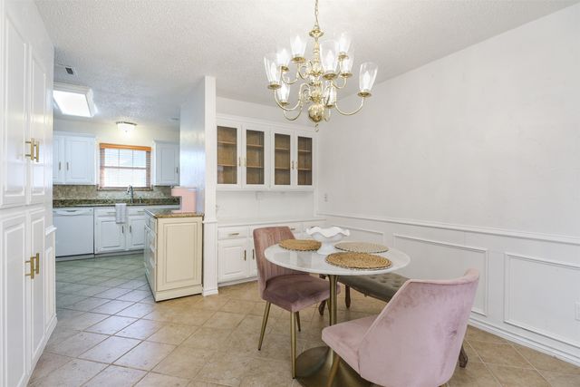 1110 Shady Oak Trail, Mansfield, TX 76063