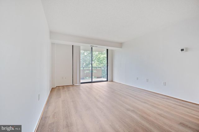 1808 OLD MEADOW RD #1115, Mclean, VA 22102