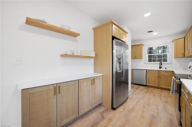 4608 Duke DR, Portsmouth, VA 23703