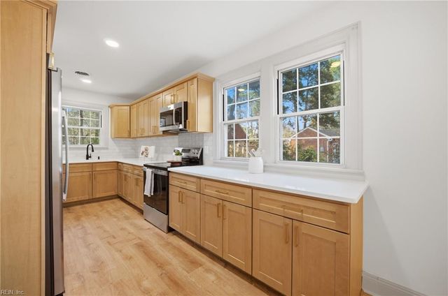 4608 Duke DR, Portsmouth, VA 23703