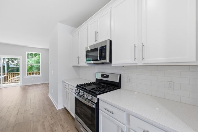 128 Fernbank Road Court, Johns Island, SC 29455