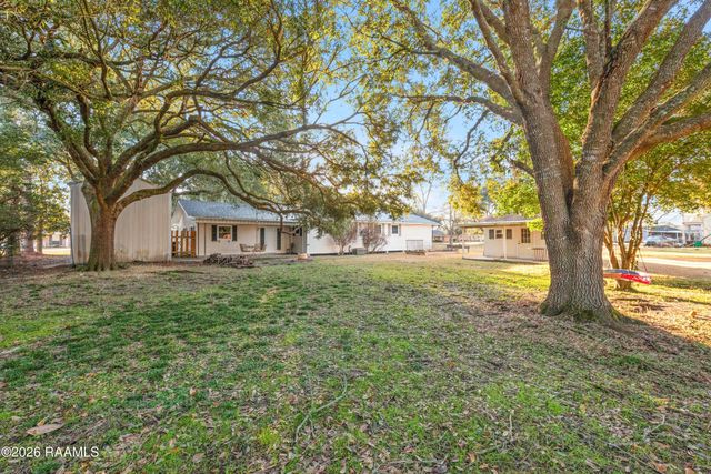 201 Huggins Road, Lafayette, LA 70506