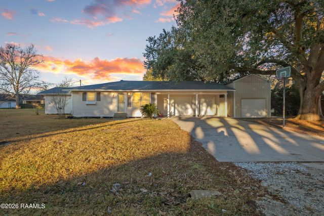 201 Huggins Road, Lafayette, LA 70506