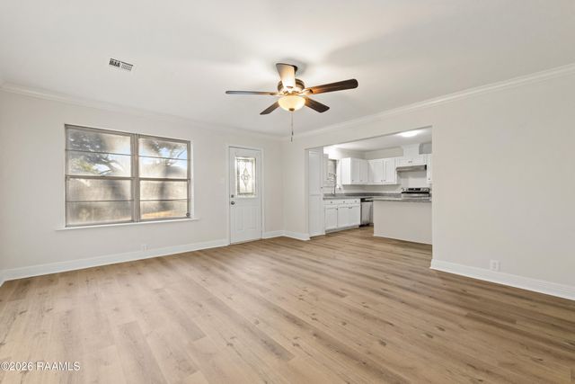 201 Huggins Road, Lafayette, LA 70506