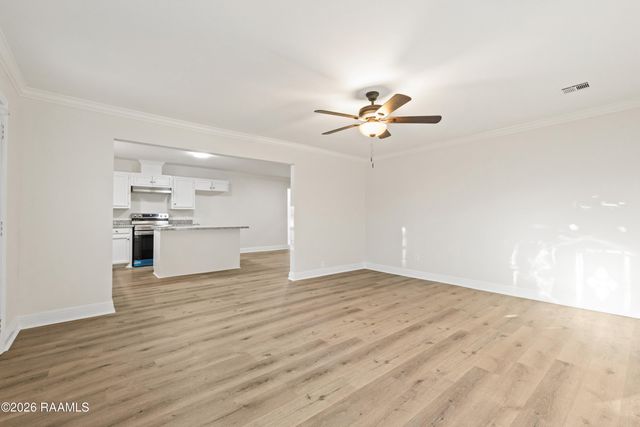 201 Huggins Road, Lafayette, LA 70506