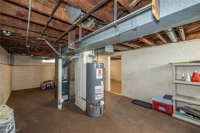 5666 Waterbury Avenue, Maple Heights, OH 44137