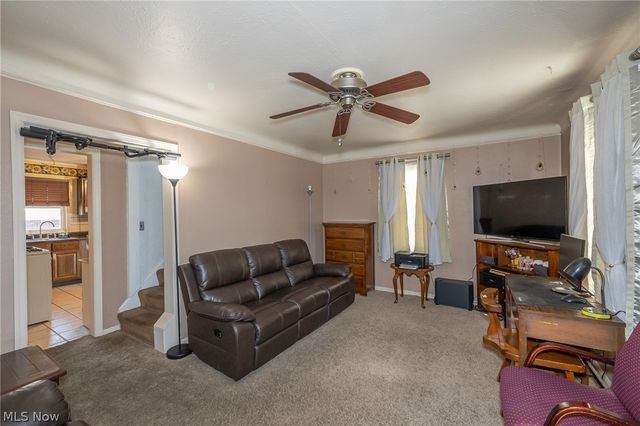 5666 Waterbury Avenue, Maple Heights, OH 44137