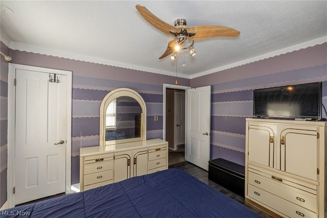 5666 Waterbury Avenue, Maple Heights, OH 44137