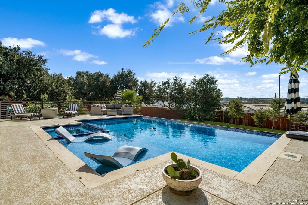 28827 BALCONES CRK, Boerne, TX 78006