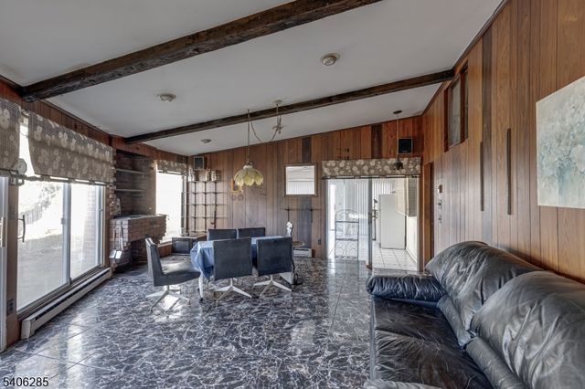 108 N Glenwood Rd, Fanwood Boro, NJ 07023