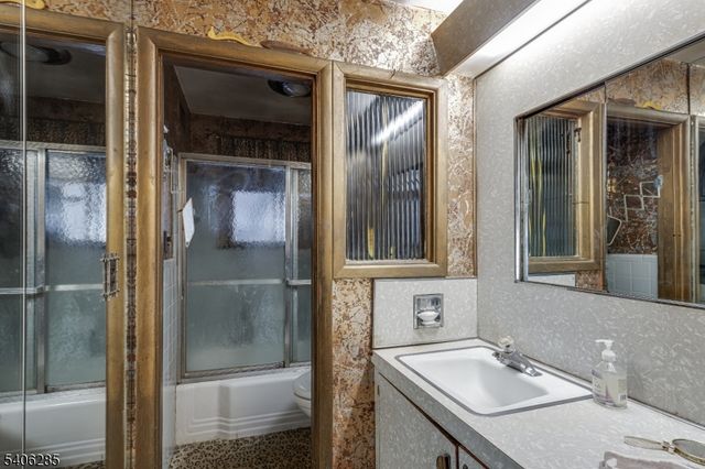 108 N Glenwood Rd, Fanwood Boro, NJ 07023