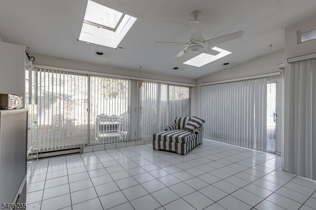 108 N Glenwood Rd, Fanwood Boro, NJ 07023