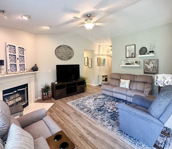 188 Oxford Avenue, Pendleton, IN 46064
