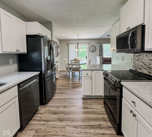 188 Oxford Avenue, Pendleton, IN 46064