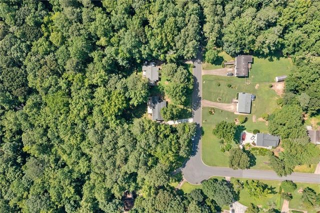 6226 Westridge Trace, Acworth, GA 30102