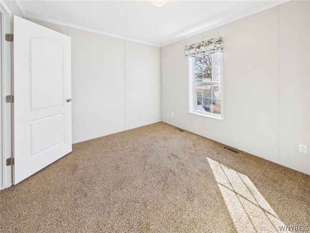 7898 Boston State Road 27, Hamburg, NY 14075