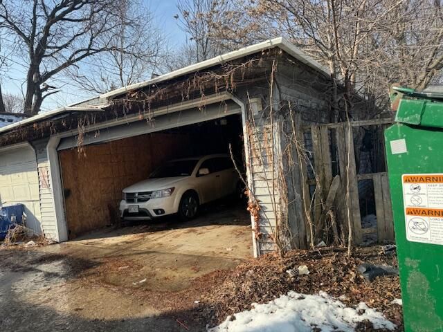 3130 N 37th STREET, Milwaukee, WI 53216