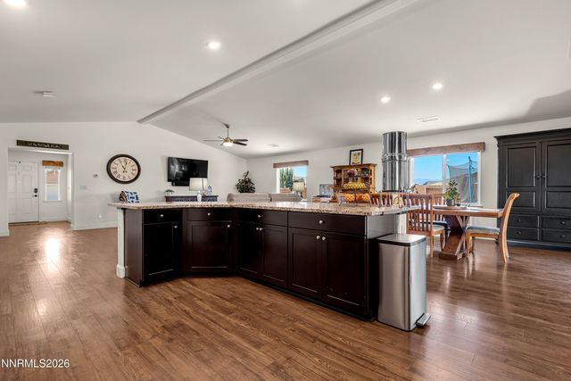 1107 Saffron Woods Way, Sparks, NV 89441