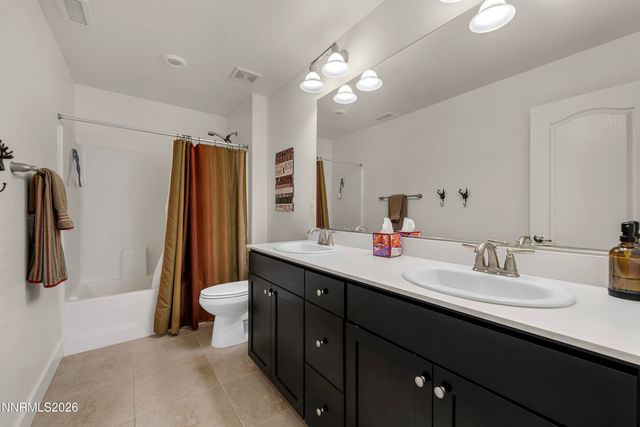 1107 Saffron Woods Way, Sparks, NV 89441