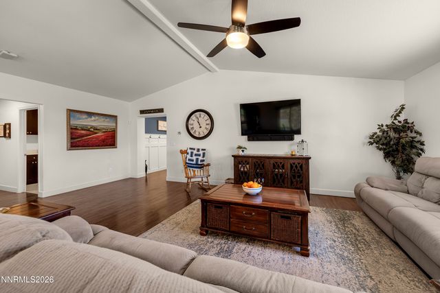 1107 Saffron Woods Way, Sparks, NV 89441