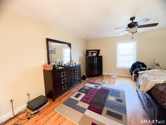 1556 New Haven Avenue 2, Milford, CT 06460