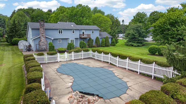3213 WESTWOOD ESTATES Drive, Erie, PA 16506