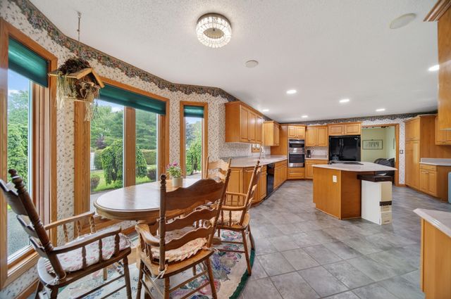 3213 WESTWOOD ESTATES Drive, Erie, PA 16506