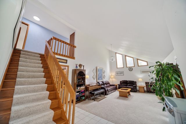 3213 WESTWOOD ESTATES Drive, Erie, PA 16506