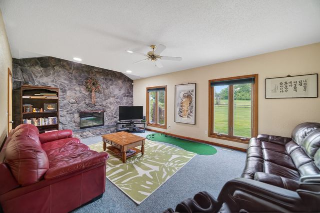 3213 WESTWOOD ESTATES Drive, Erie, PA 16506