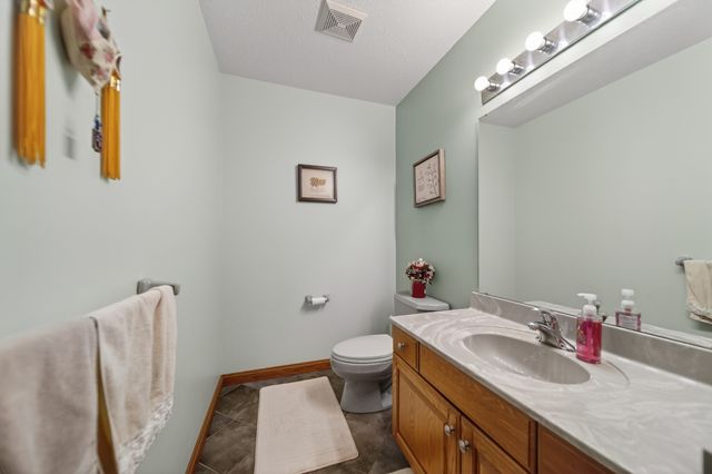 3213 WESTWOOD ESTATES Drive, Erie, PA 16506