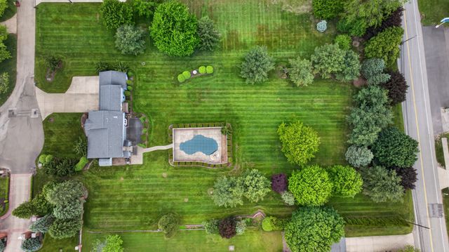 3213 WESTWOOD ESTATES Drive, Erie, PA 16506