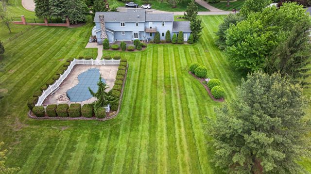 3213 WESTWOOD ESTATES Drive, Erie, PA 16506