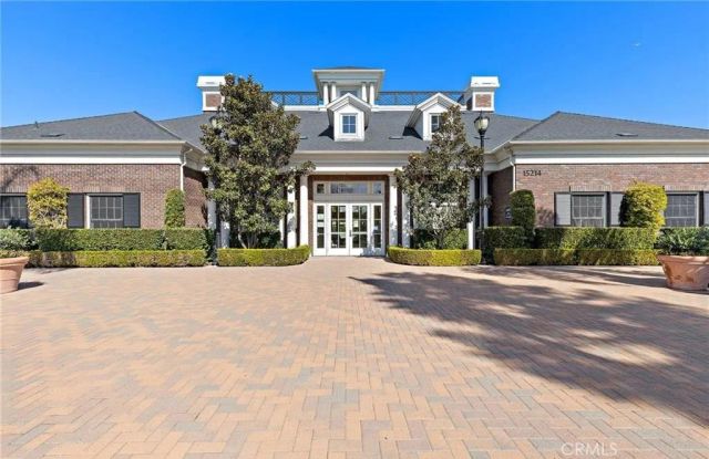 15220 Cambridge, Tustin, CA 92782
