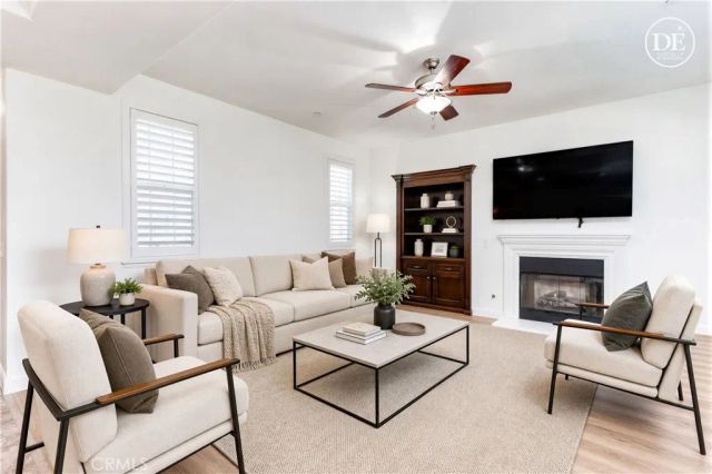15220 Cambridge, Tustin, CA 92782