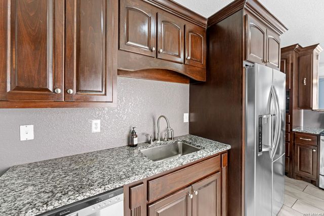 11247 Bushwack, San Antonio, TX 78254