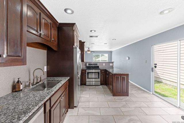 11247 Bushwack, San Antonio, TX 78254