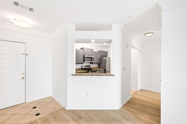 3334 Peachtree NE Road 905, Atlanta, GA 30326