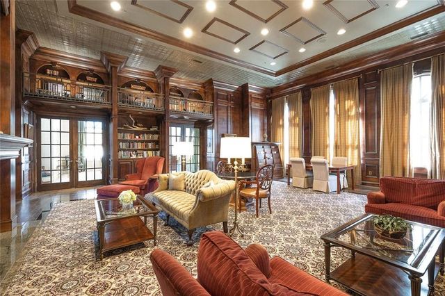 3334 Peachtree NE Road 905, Atlanta, GA 30326